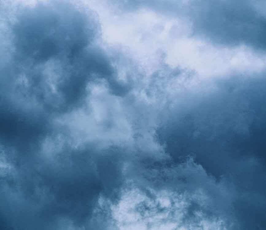 Symbolbild zu „Erst 26 Grad, dann Gewitter möglich“