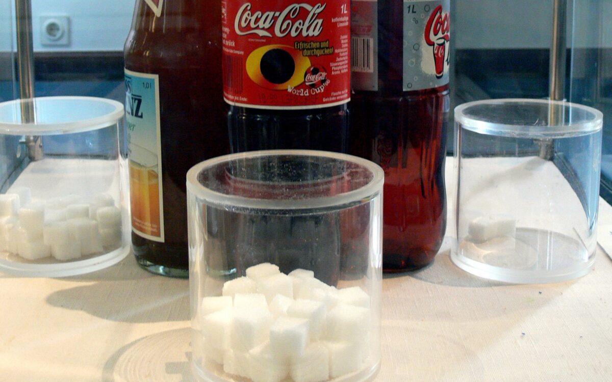 Symbolbild zu „Liter Cola: rund 38 Cent teurer“