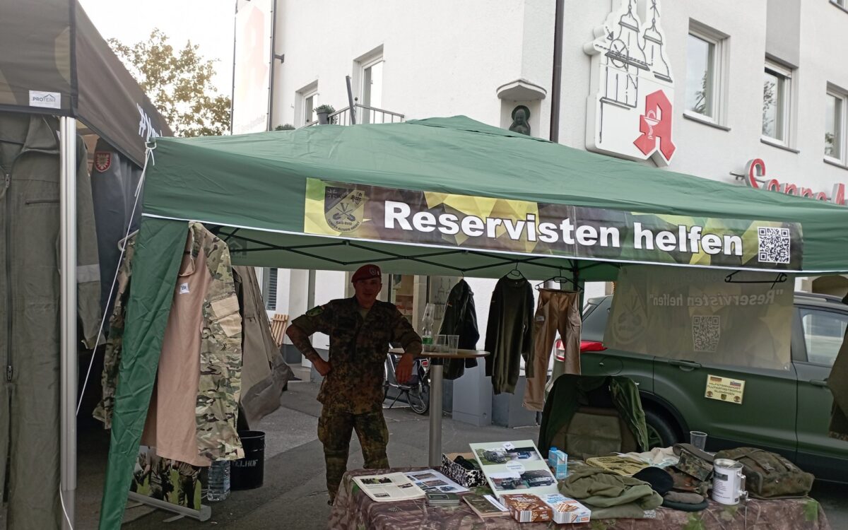 Archivbild zu „Bis zu 3 Wochen im Jahr einberufbar“