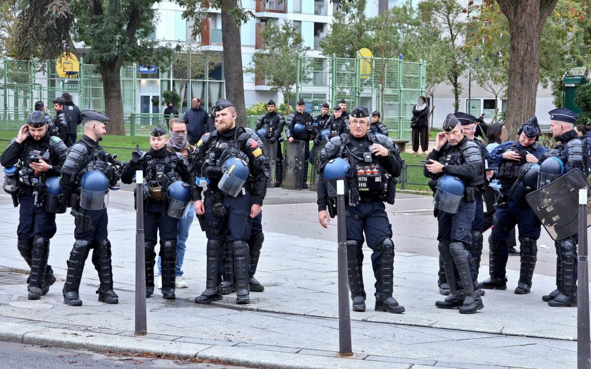 Frankreich: halb so viele Festnahmen