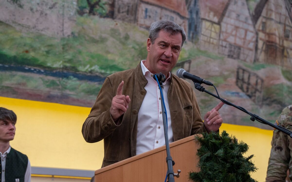 Archivbild 2024: CSU-Chef Markus Söder bei einer Rede zu „Söder: Wort Brandmauer „sicher abgebrannt““