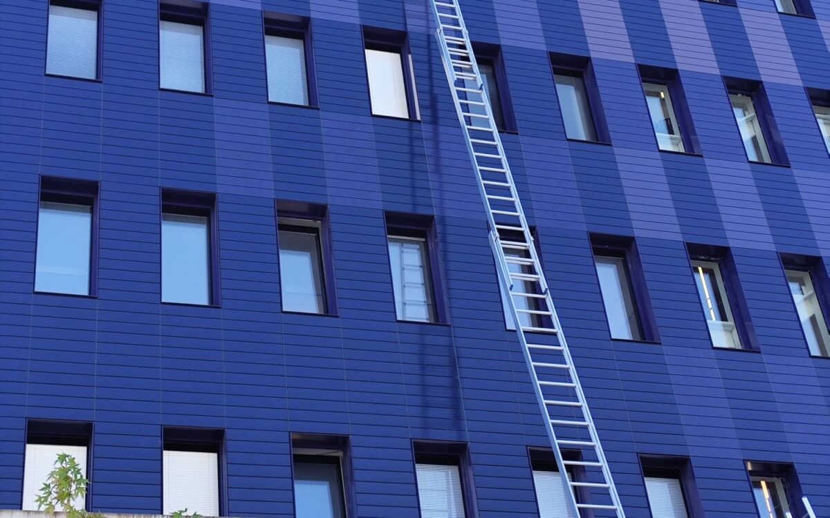 Archivbild 2026: Hauptfeuerwache in Regensburg zu „Explosion in Regensburg: mind. 4 Verletzte“